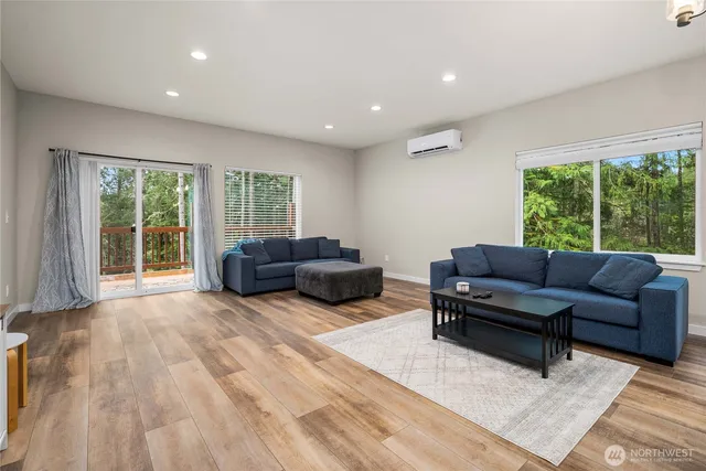 $815,000 | 41 East Coon Drive North, Belfair, WA 98528