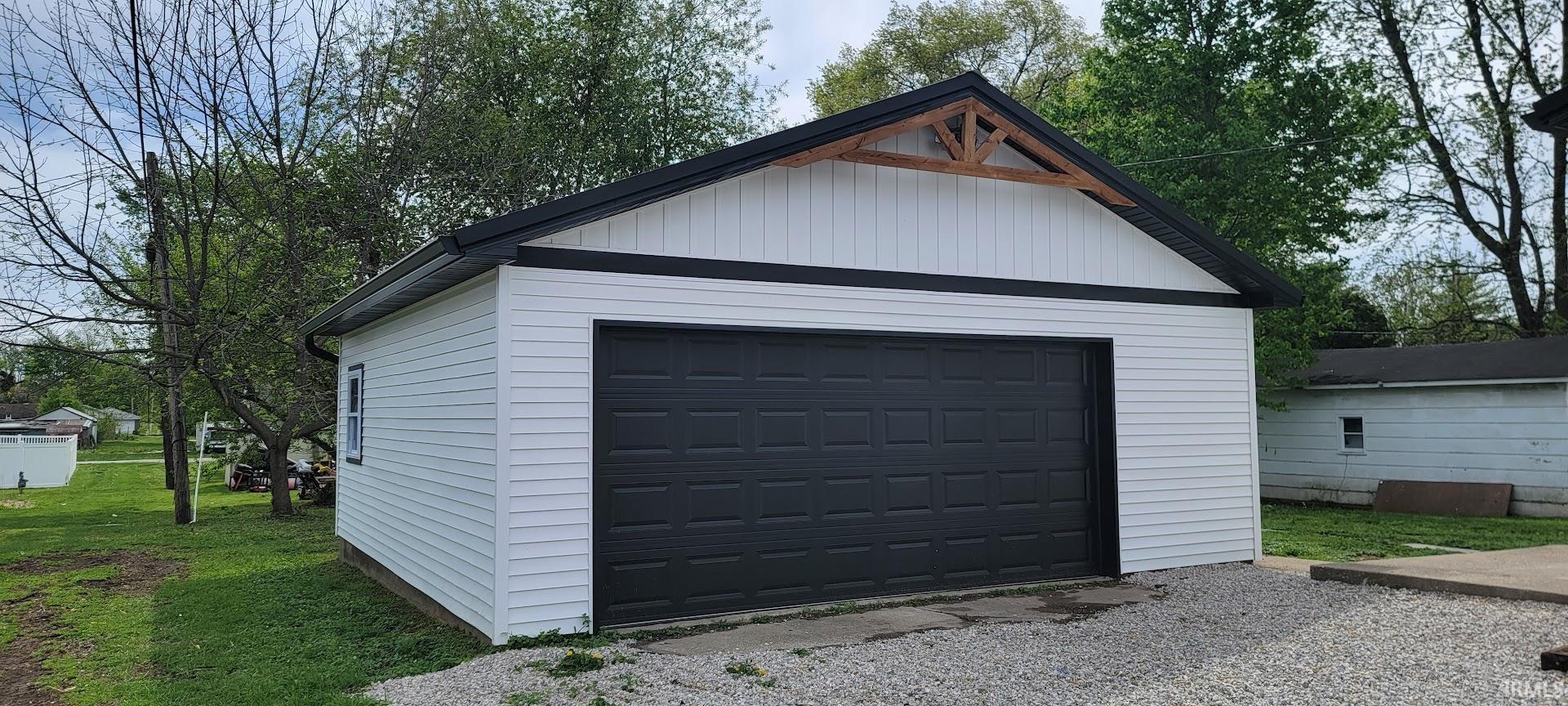 59 Southeast 8th Street Linton, IN 47441 - Photo 18 of 22