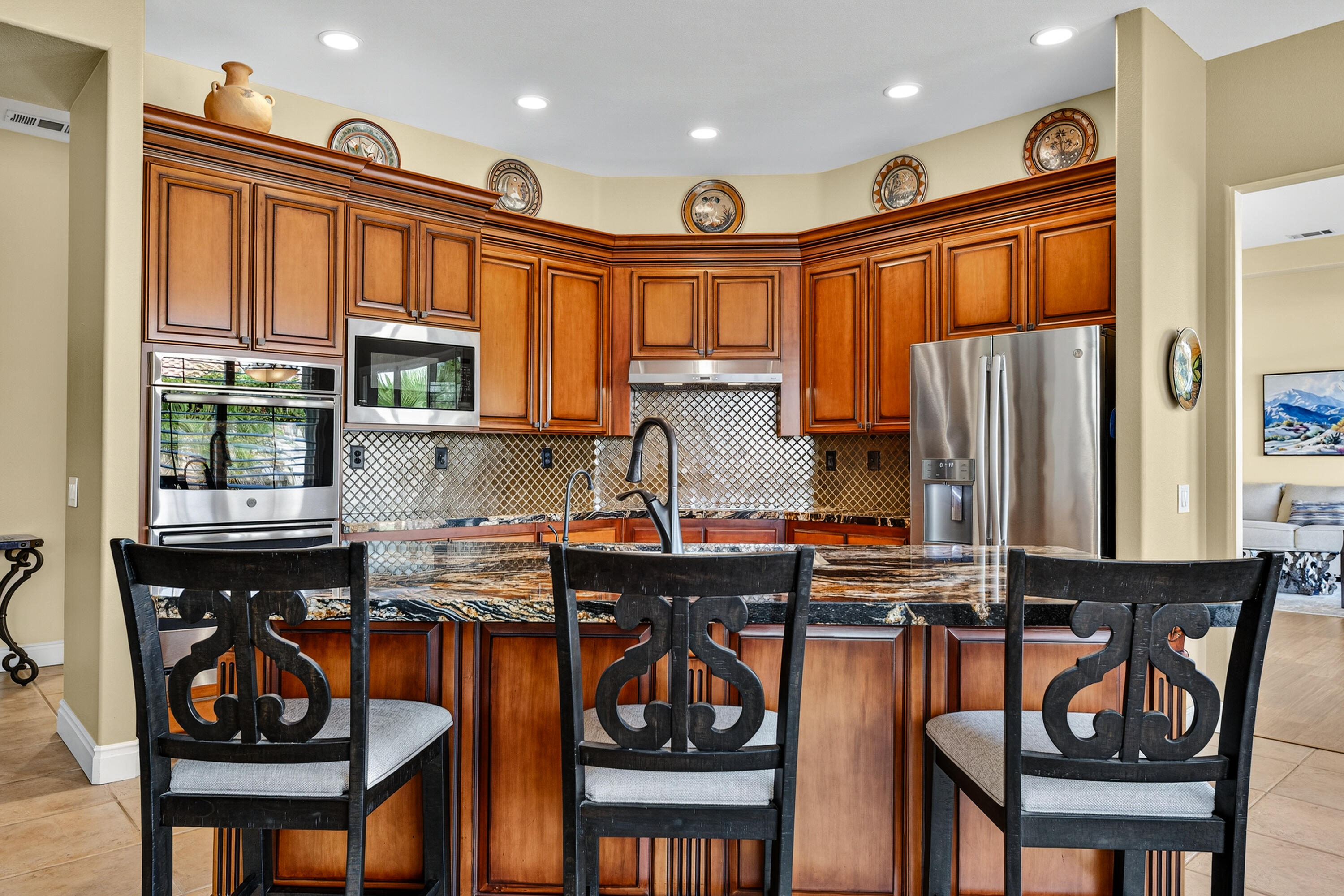 77374 Box Ridge Place Indian Wells, CA 92210 - Photo 26 of 52 Kithen Island Bar