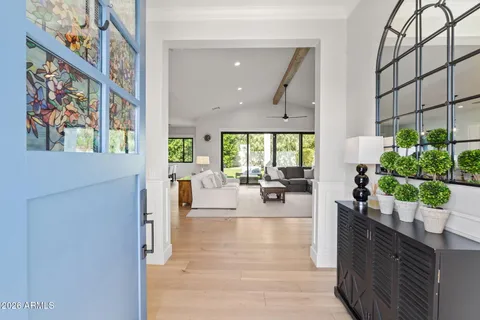 $2,000,000 | 4164 East Camelback Road, Phoenix, AZ 85018