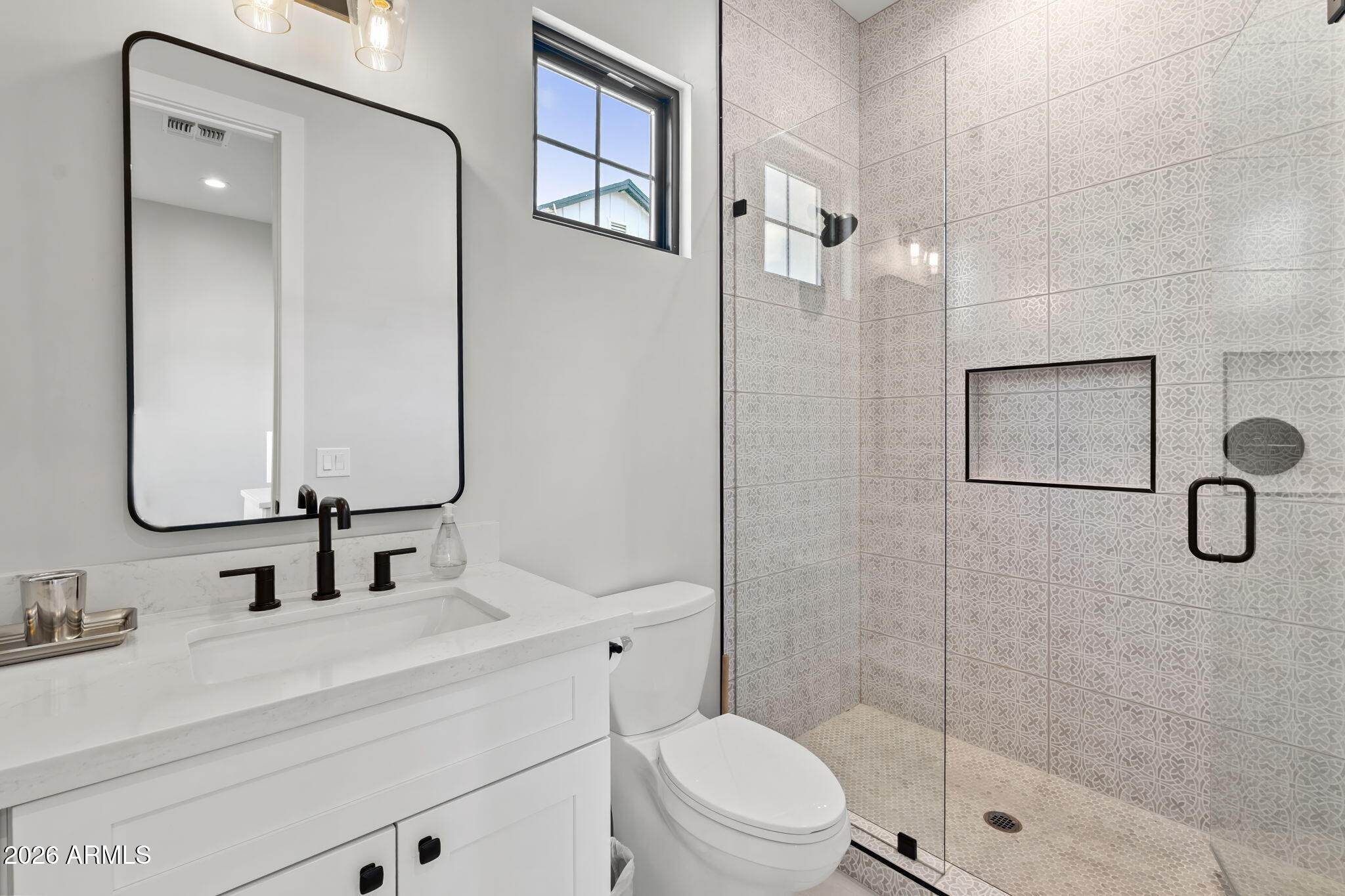 4164 East Camelback Road Phoenix, AZ 85018 - Photo 43 of 60 Ensuite