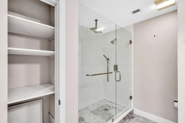 $4,000 | 827 Oak Harbour Drive, Juno Beach, FL 33408