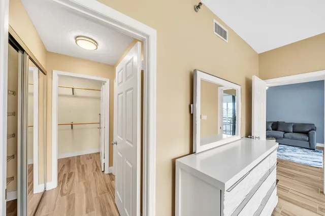 $4,000 | 827 Oak Harbour Drive, Juno Beach, FL 33408