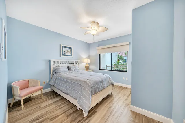 $4,000 | 827 Oak Harbour Drive, Juno Beach, FL 33408