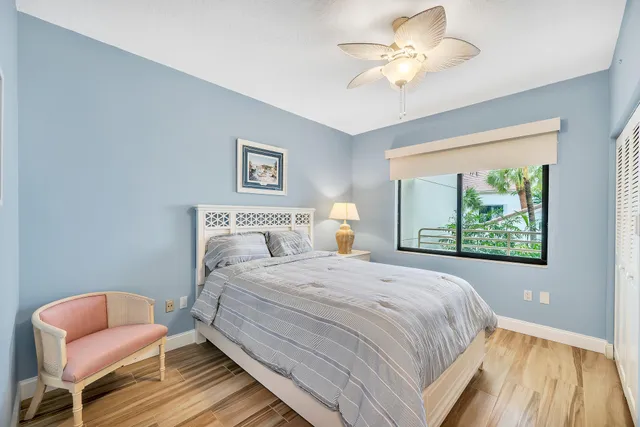 $4,000 | 827 Oak Harbour Drive, Juno Beach, FL 33408