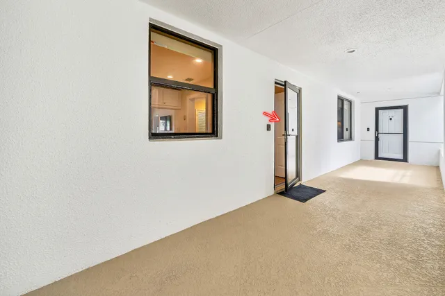 $4,000 | 827 Oak Harbour Drive, Juno Beach, FL 33408