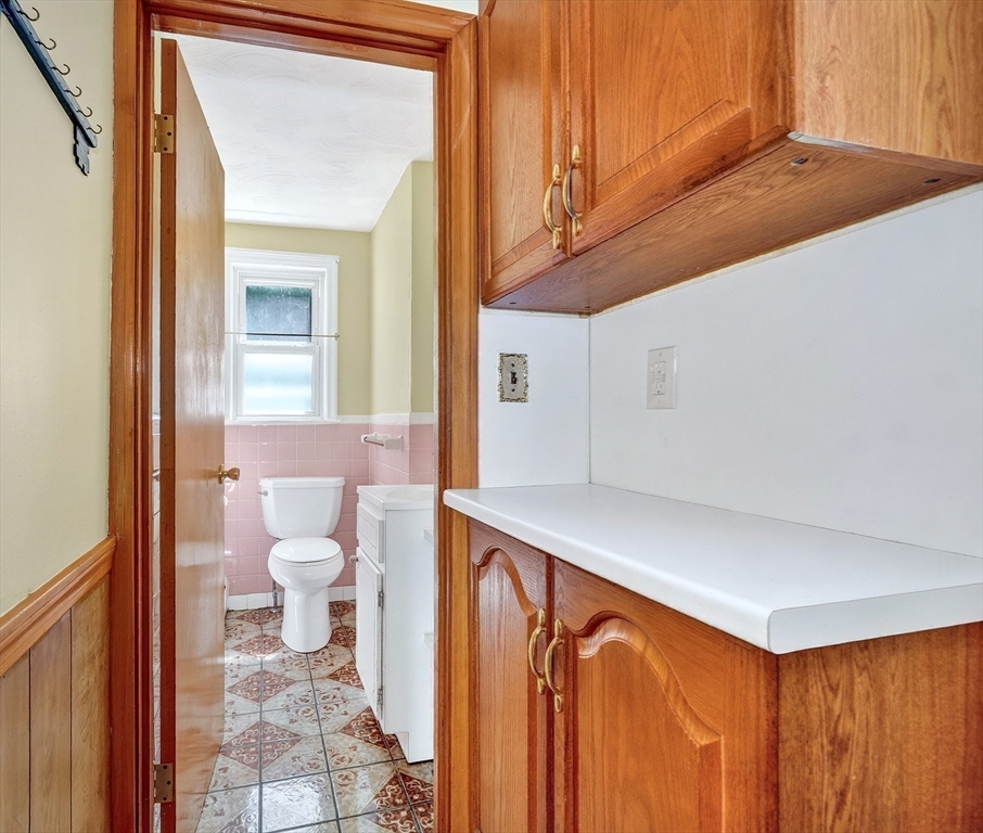 114 Glenellen Road Boston, MA 02132 - Photo 12 of 42