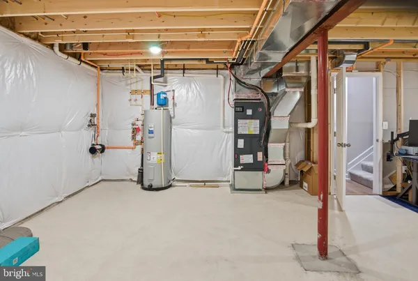 a view of a garage