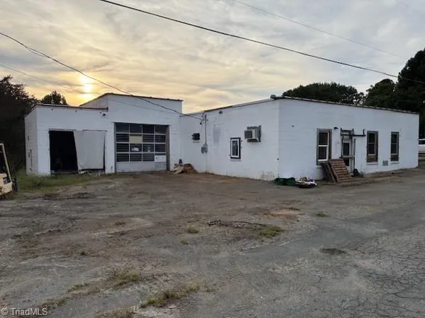 $250,000 | 1610 Highway 61, Whitsett, NC 27377