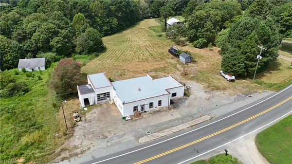 $250,000 | 1610 Highway 61, Whitsett, NC 27377