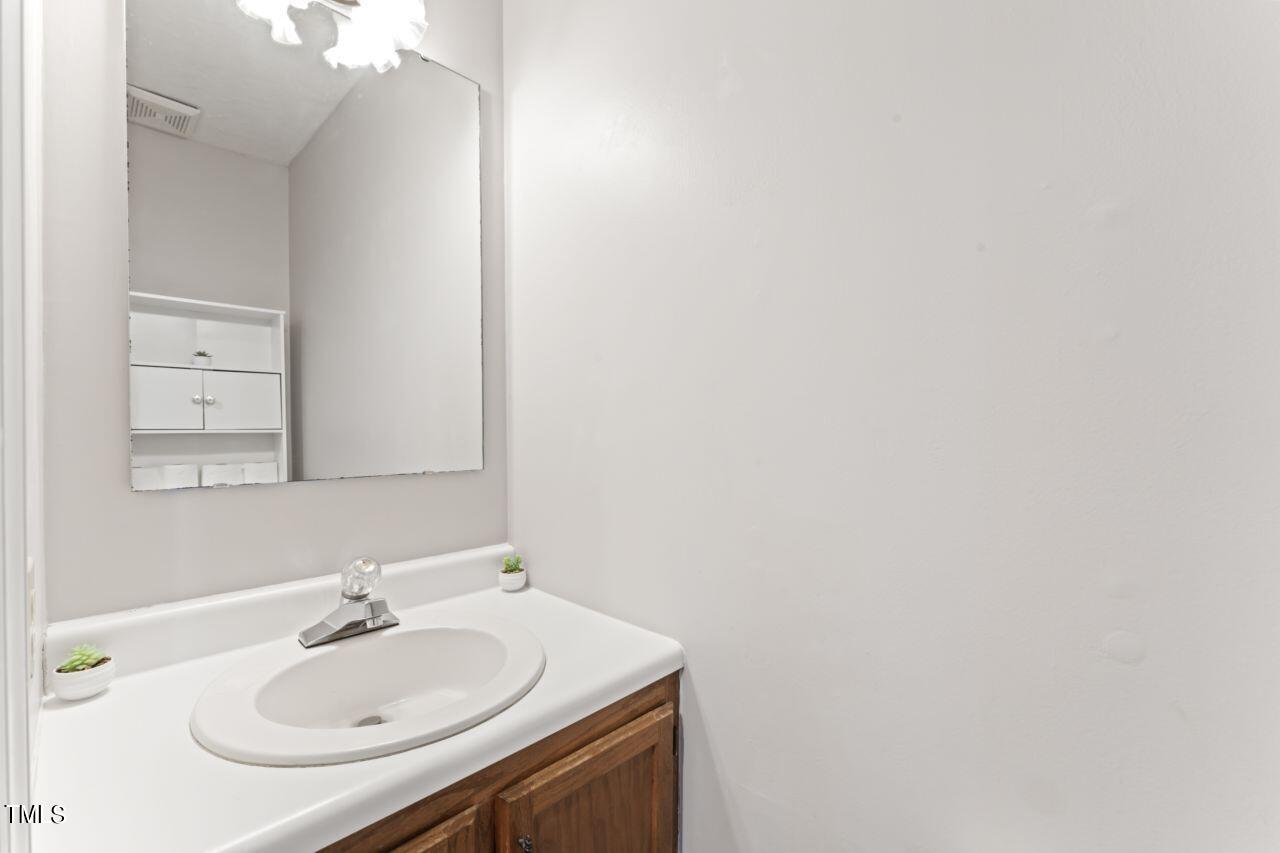 2704 Big Oak Street Raleigh, NC 27610 - Photo 10 of 21 1/2 Bath