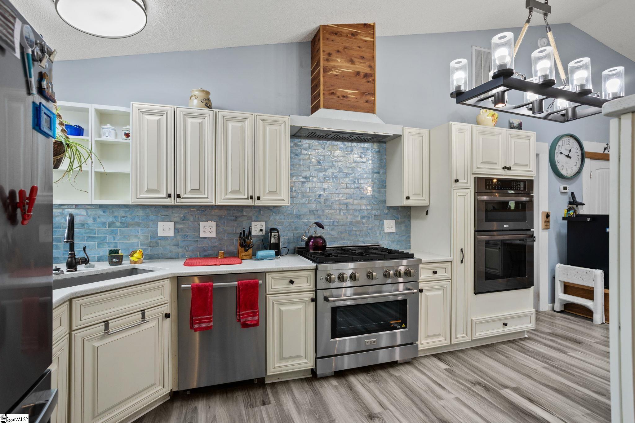 216 Cornelson Drive Greer, SC 29651 - Photo 8 of 34