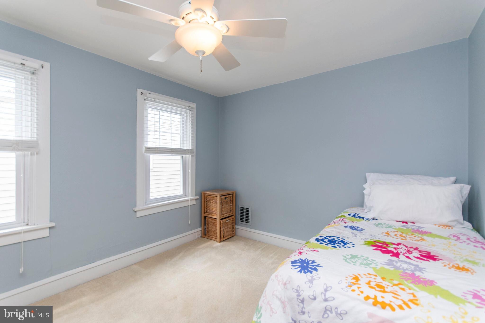 351 Oak Road Glenside, PA 19038 - Photo 14 of 20 Middle Bedroom
