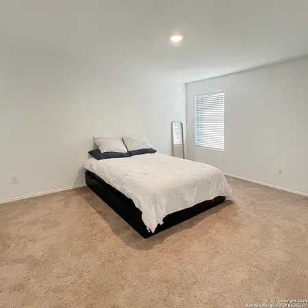 $1,550 | 12823 Basil Trace, St. Hedwig, TX 78152