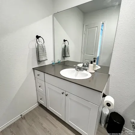 $1,550 | 12823 Basil Trace, St. Hedwig, TX 78152