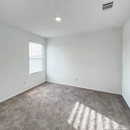$1,550 | 12823 Basil Trace, St. Hedwig, TX 78152