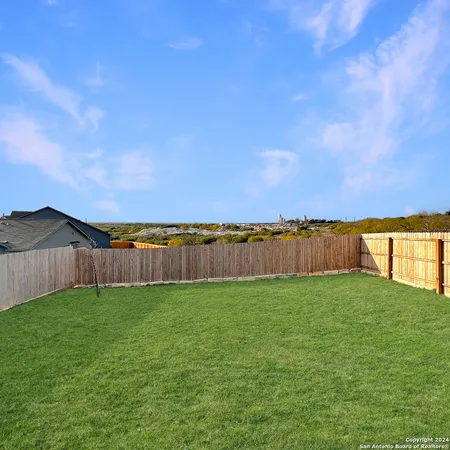 $1,550 | 12823 Basil Trace, St. Hedwig, TX 78152