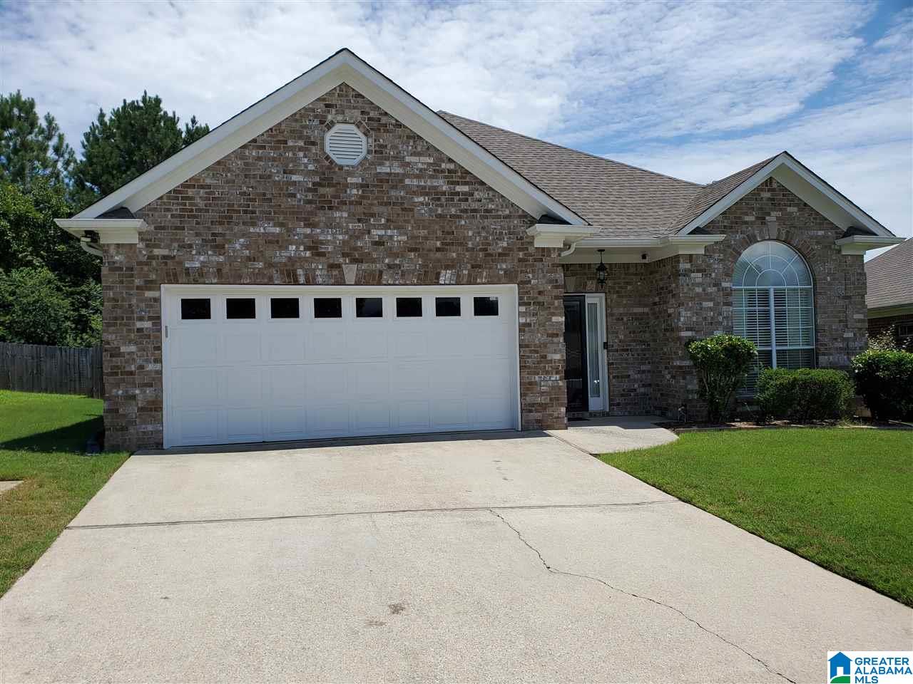 492 Enclave Circle Fultondale, AL 35068 - Photo 2 of 20