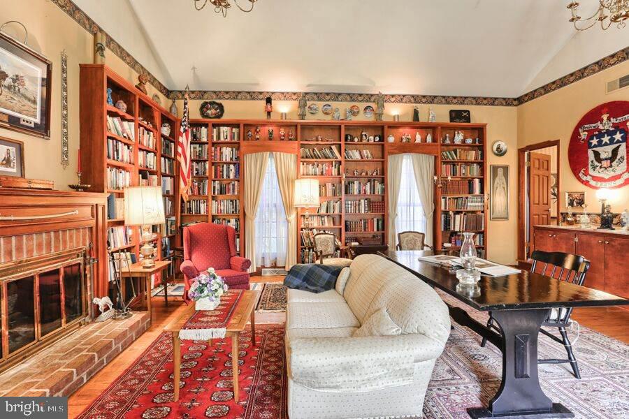 320 Union Hall Road Carlisle, PA 17013 - Photo 7 of 25 Gallery Image 7