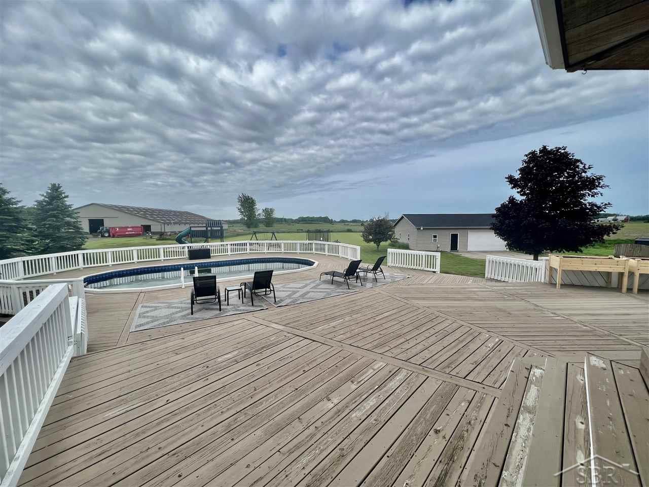 1136 South Carter Road Midland, MI 48642 - Photo 26 of 28 50076387-25.JPG