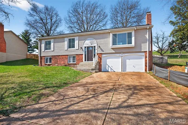 $2,450 | 1261 Mautenne Drive, Manchester, MO 63021