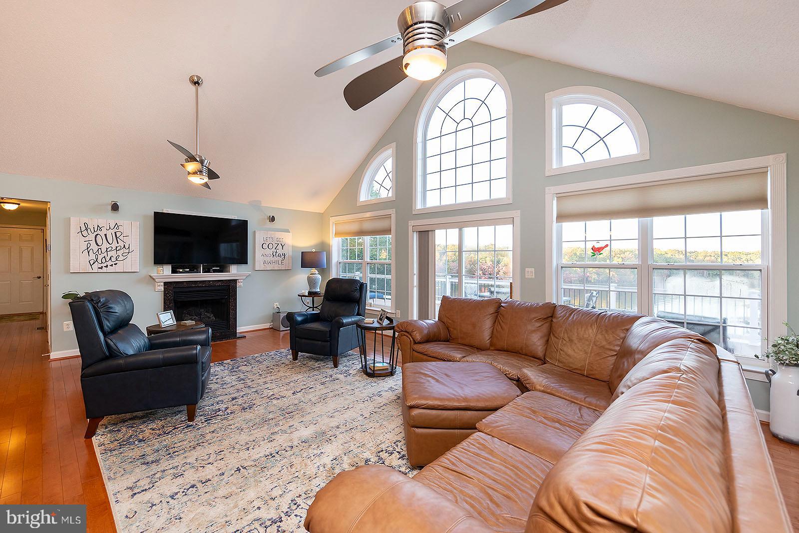 1069 Mitchell Point Road Mineral, VA 23117 - Photo 17 of 77 Living room w/ vaulted ceilings
