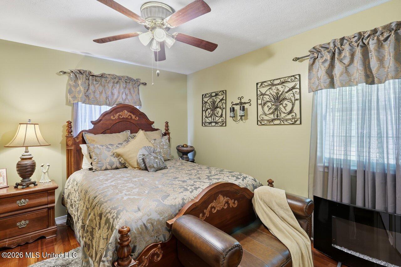 466 Lee Street Byram, MS 39272 - Photo 10 of 25 Lee Guest Bedroom 1