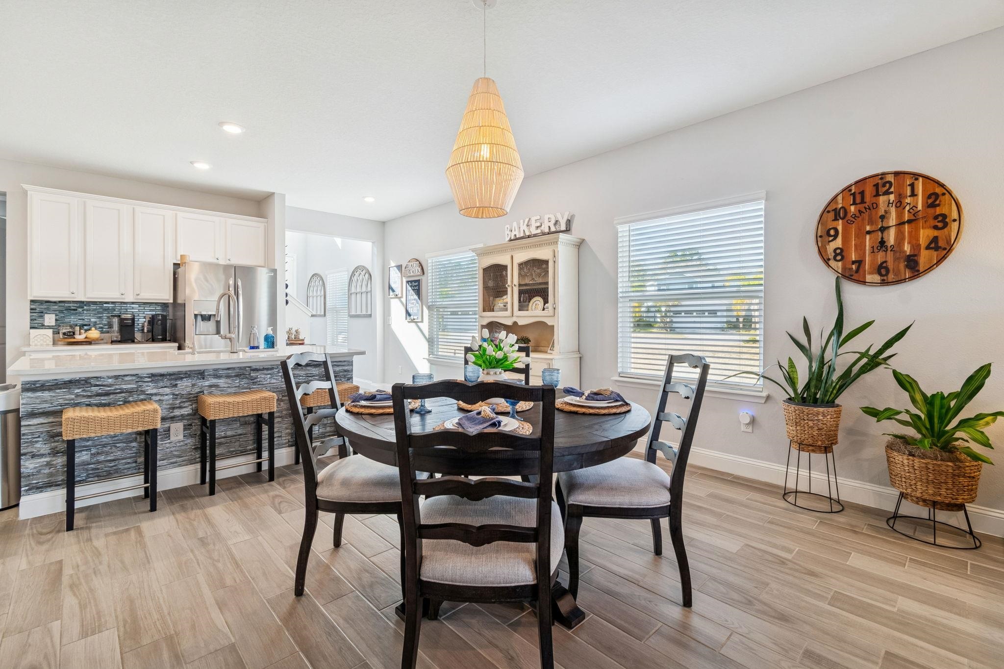 262 Killarney Avenue St. Johns, FL 32259 - Photo 23 of 100 Dining space with wood tiled floors and recessed lighting