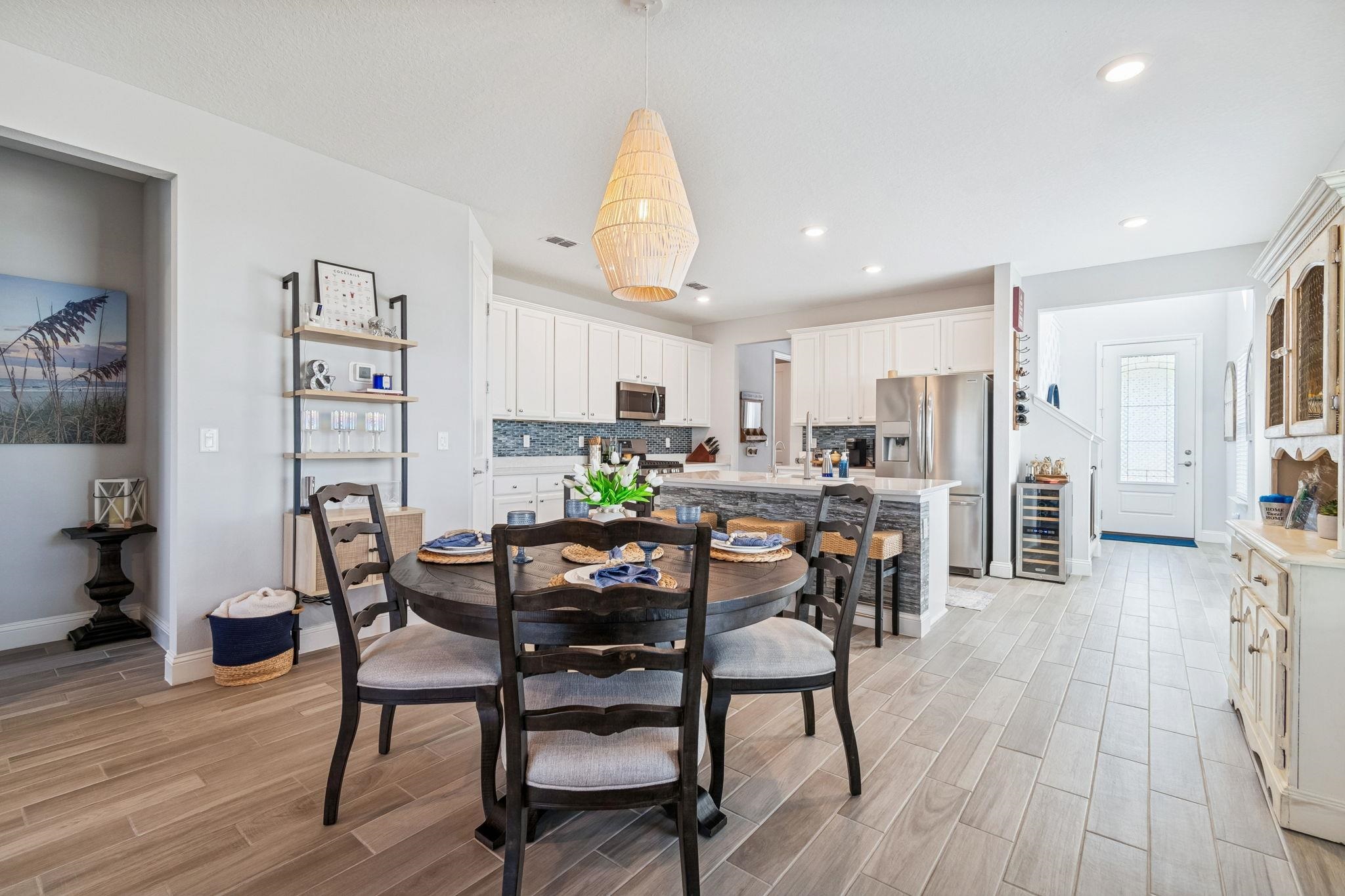 262 Killarney Avenue St. Johns, FL 32259 - Photo 24 of 100 Dining area featuring wood finish floors, wine cooler, and recessed lighting
