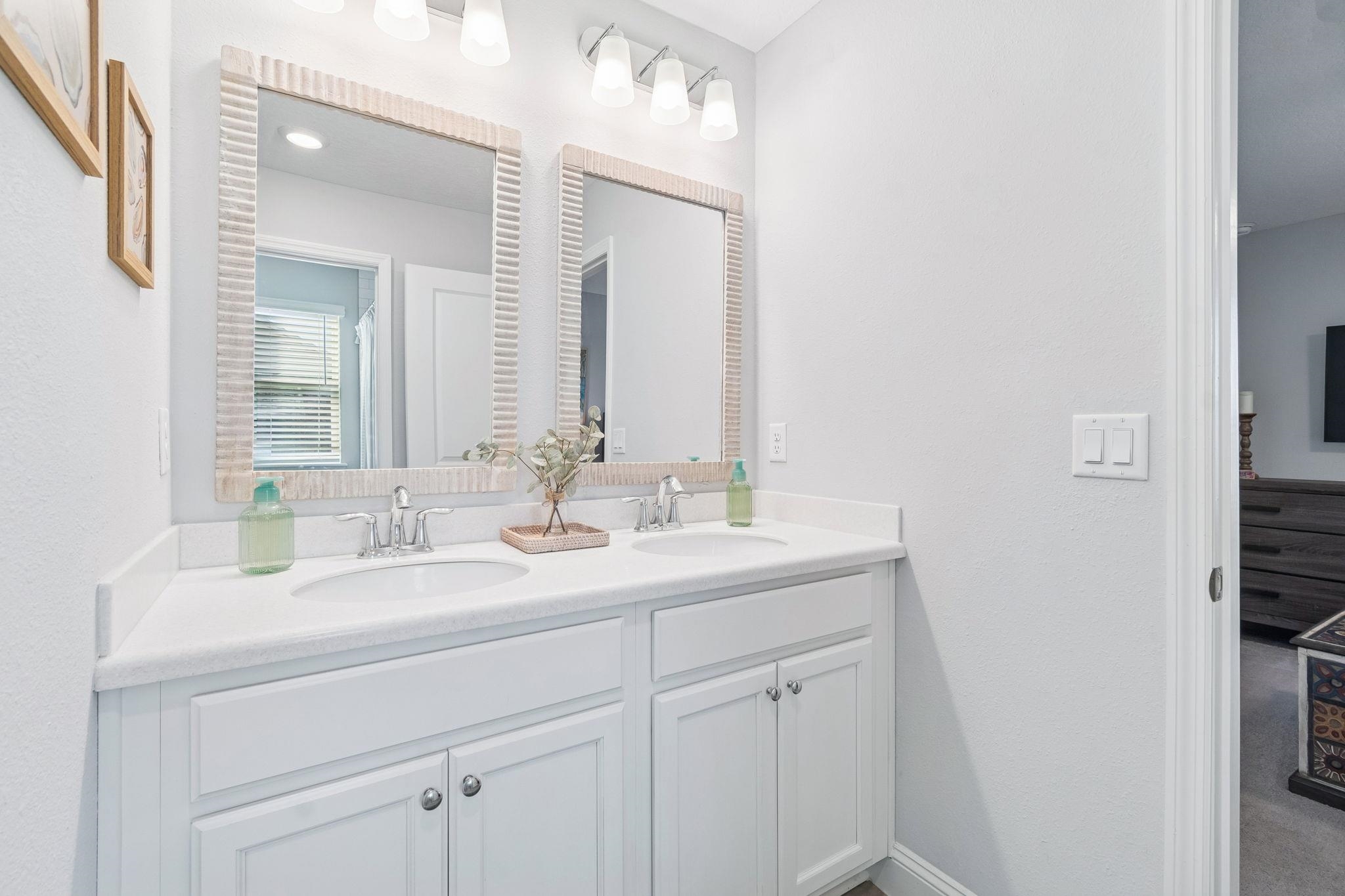 262 Killarney Avenue St. Johns, FL 32259 - Photo 52 of 100 Full bath featuring double vanity