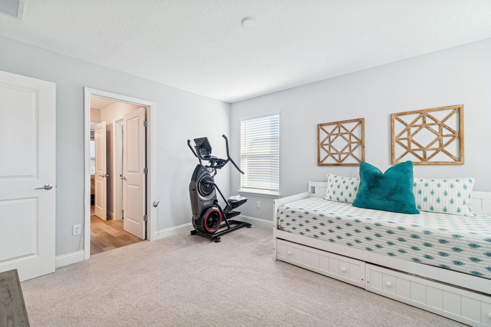 262 Killarney Avenue St. Johns, FL 32259 - Photo 55 of 100 Bedroom with light carpet and baseboards