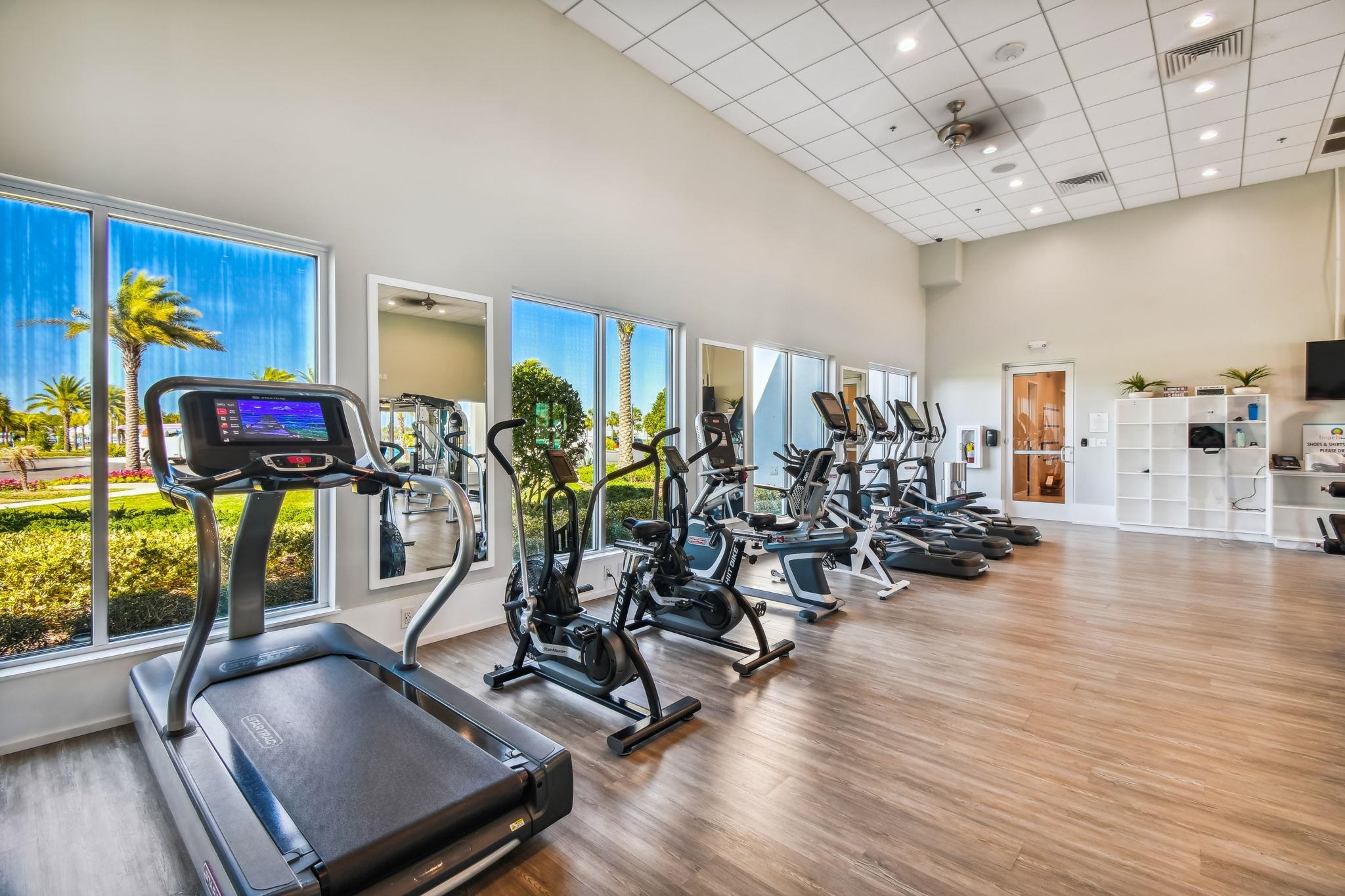 262 Killarney Avenue St. Johns, FL 32259 - Photo 92 of 100 Exercise room featuring a towering ceiling, a ceiling fan, and recessed lighting