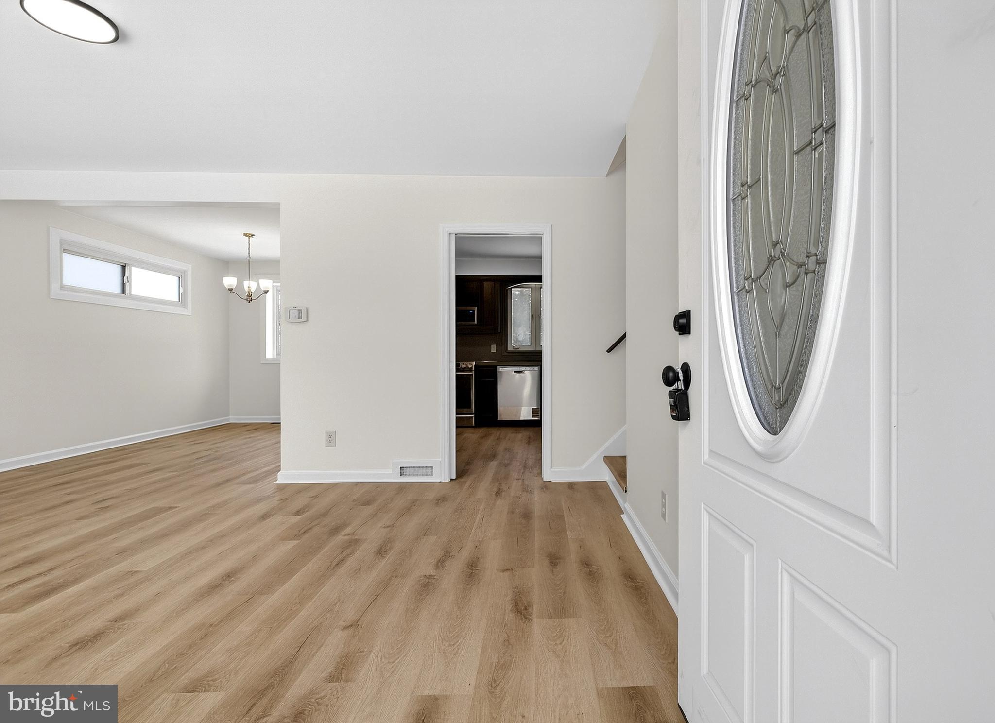 154 Valleybrook Road East Cherry Hill, NJ 08034 - Photo 5 of 35