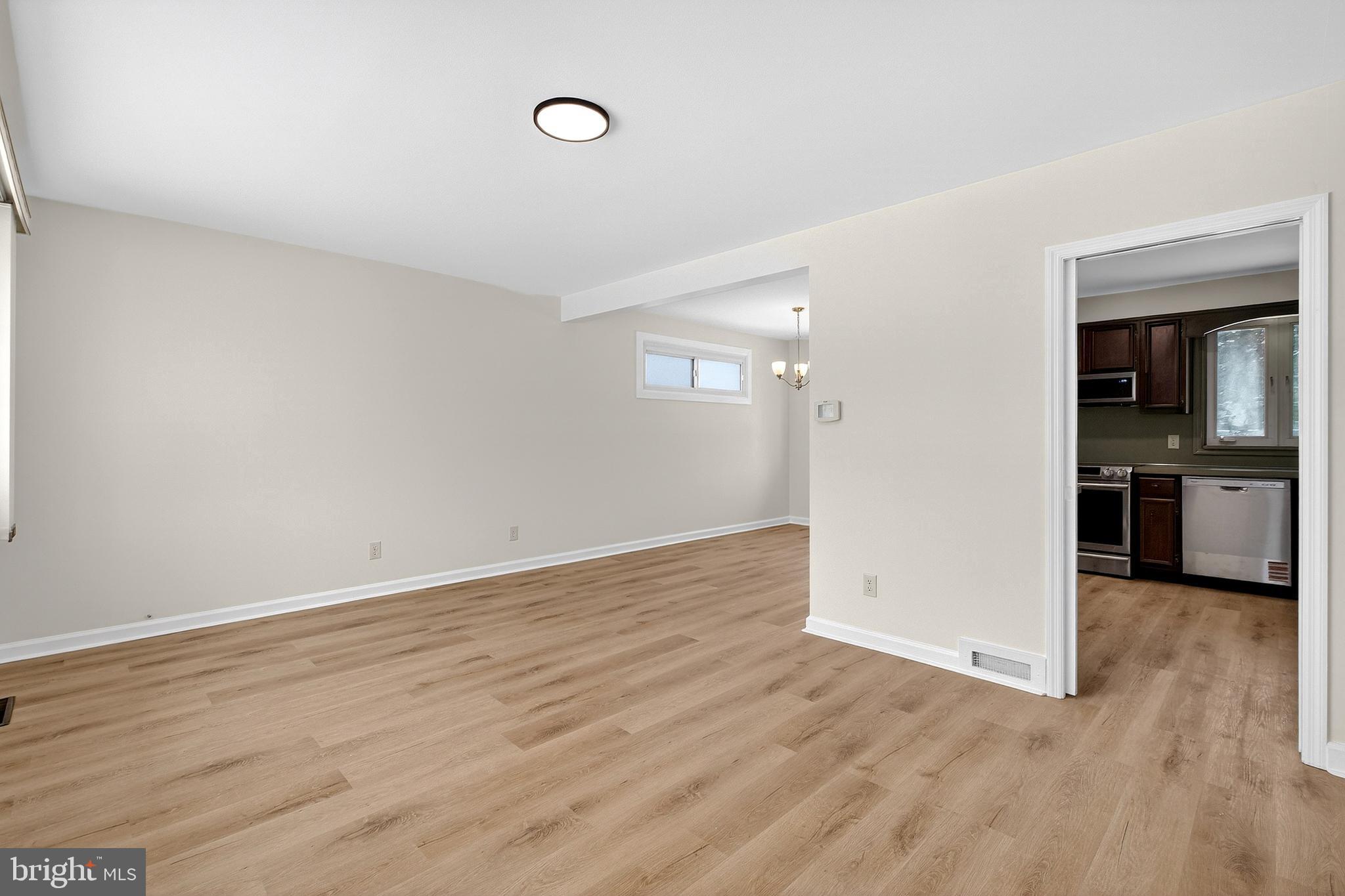 154 Valleybrook Road East Cherry Hill, NJ 08034 - Photo 6 of 35