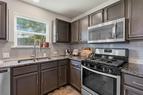 $250,000 | 162 Friendship Oak Drive, San Marcos, TX 78666