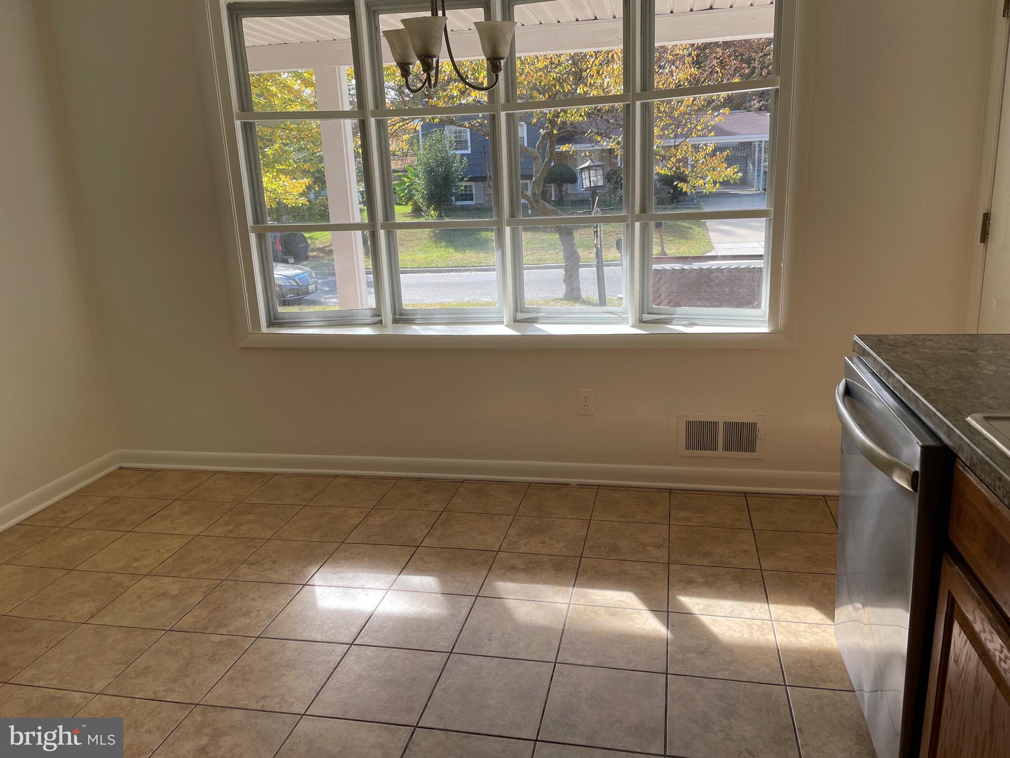 3510 Castleleigh Road Beltsville, MD 20705 - Photo 7 of 8