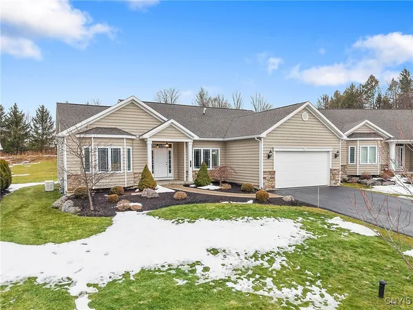 $545,000 | 167 Edwards Falls Lane, Manlius, NY 13104