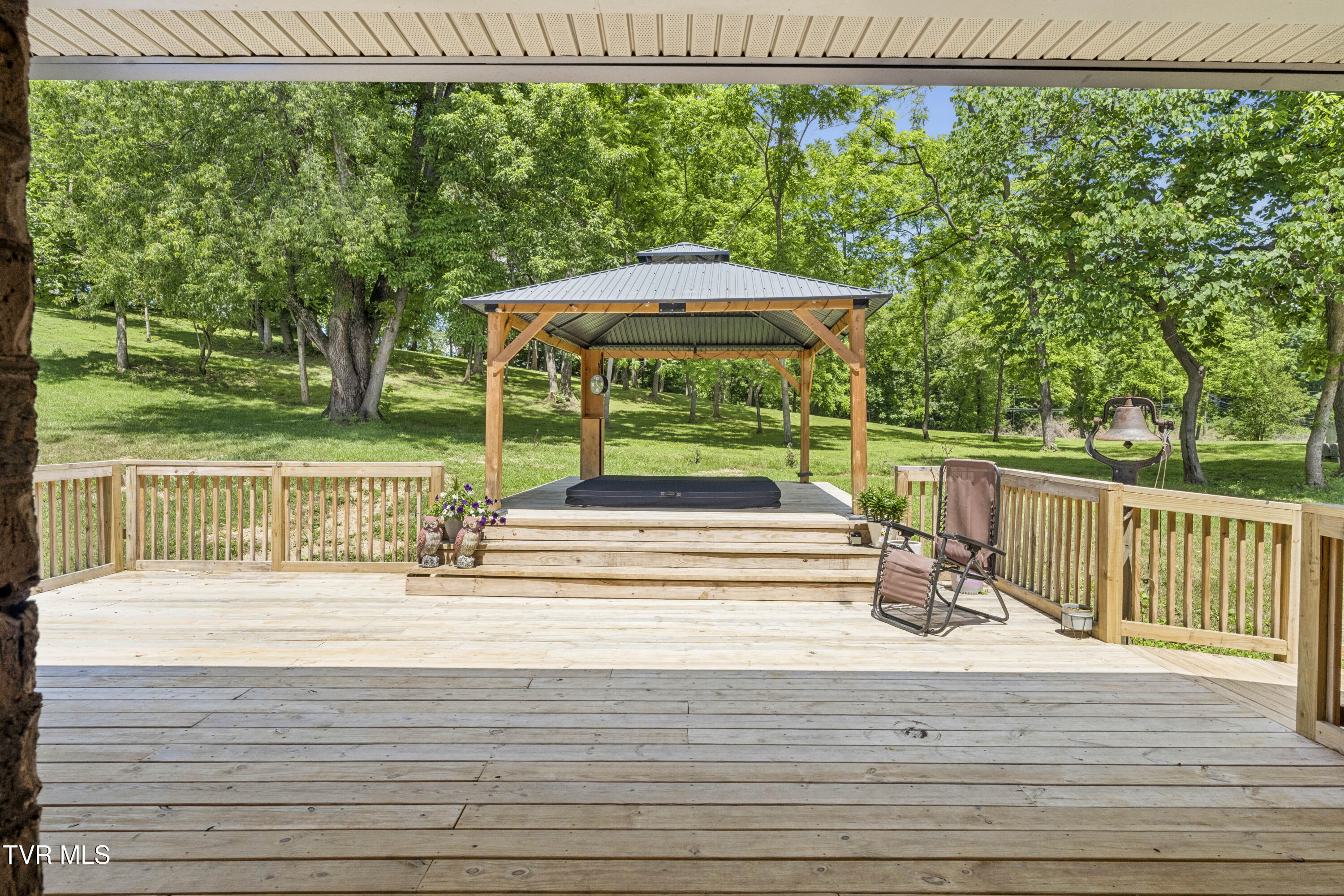 108 Trammel Road Bristol, TN 37620 - Photo 8 of 85 Trammel2-3