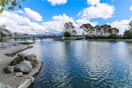 20 Havenwood Irvine, CA 92614 - Photo 29 of 34 Walk around the lake!