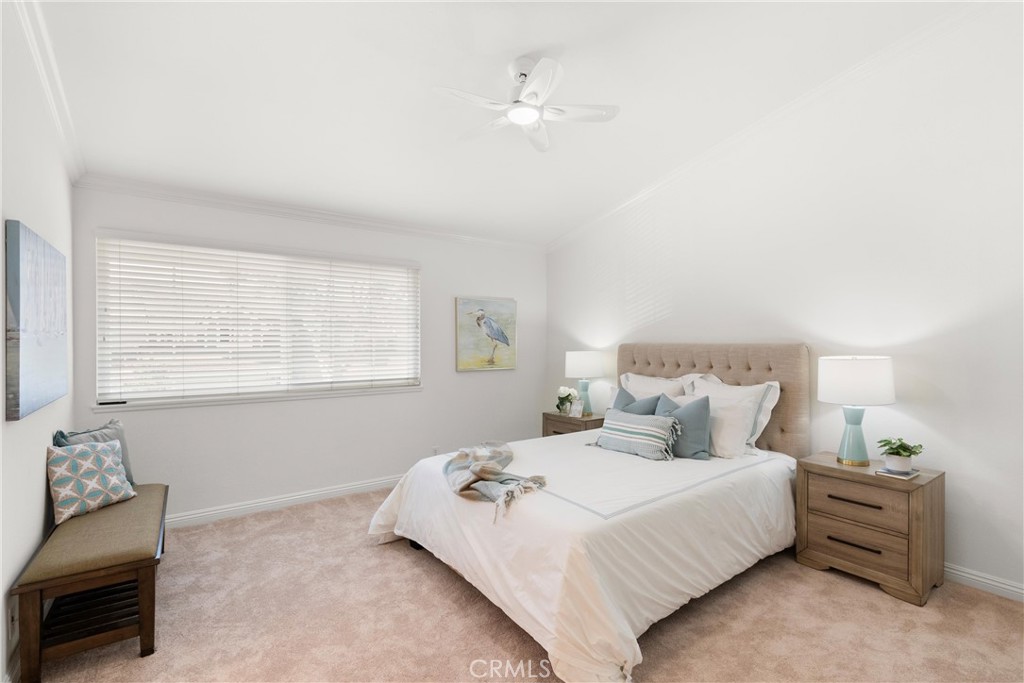 20 Havenwood Irvine, CA 92614 - Photo 10 of 34 Primary Bedroom with Vaulted ceiling, fresh paint