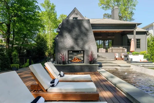 $2,350,000 | 4075 Peachtree Dunwoody Road, Atlanta, GA 30342