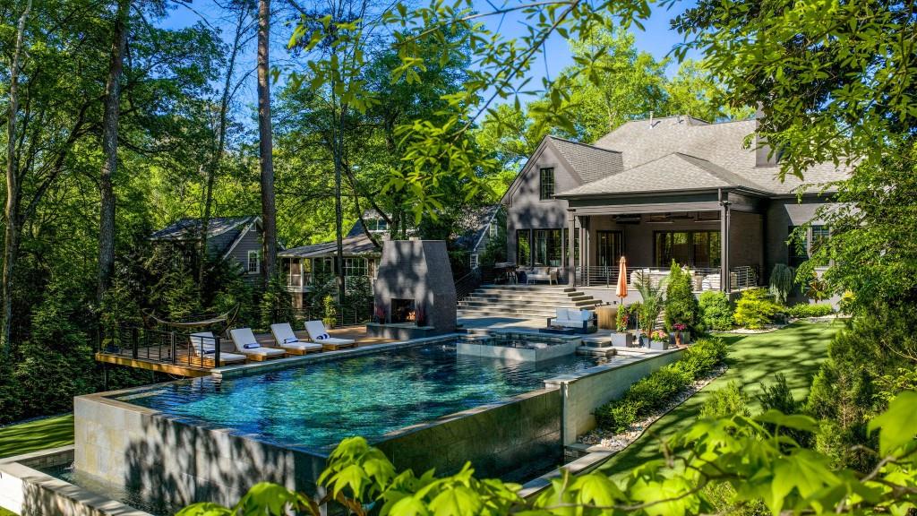 4075 Peachtree Dunwoody Road Atlanta, GA 30342 - Photo 2 of 43