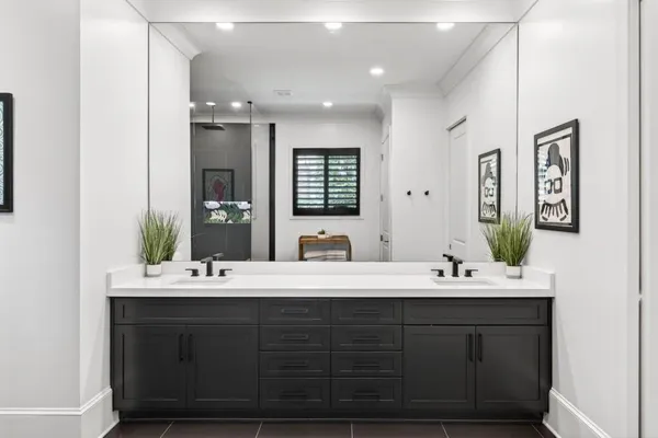 $2,350,000 | 4075 Peachtree Dunwoody Road, Atlanta, GA 30342