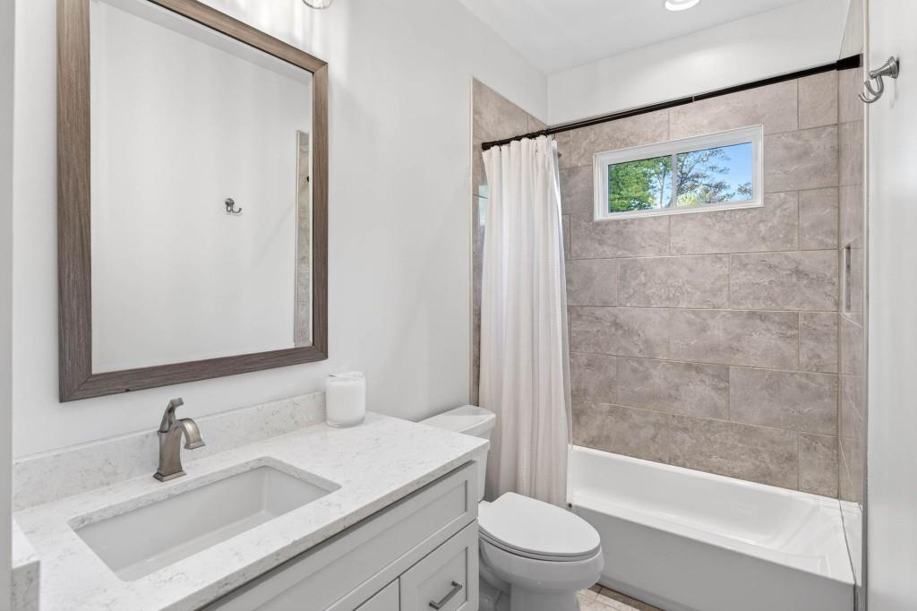 4075 Peachtree Dunwoody Road Atlanta, GA 30342 - Photo 29 of 43