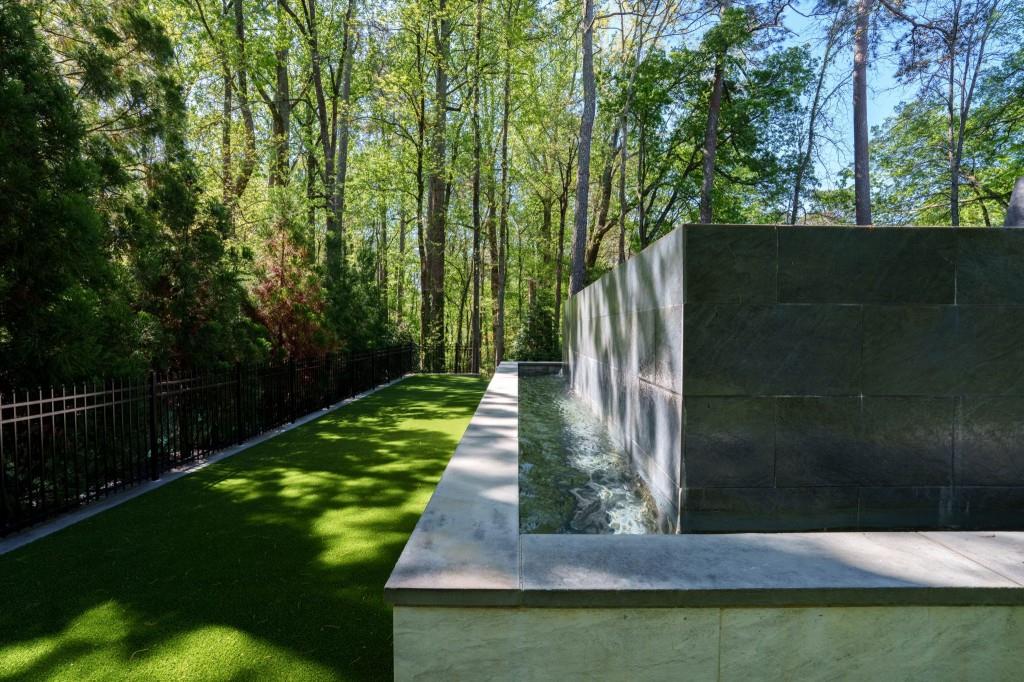 4075 Peachtree Dunwoody Road Atlanta, GA 30342 - Photo 36 of 43