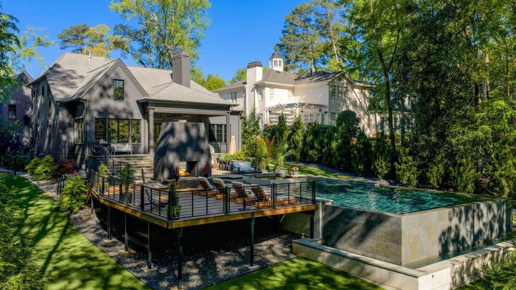 4075 Peachtree Dunwoody Road Atlanta, GA 30342 - Photo 37 of 43