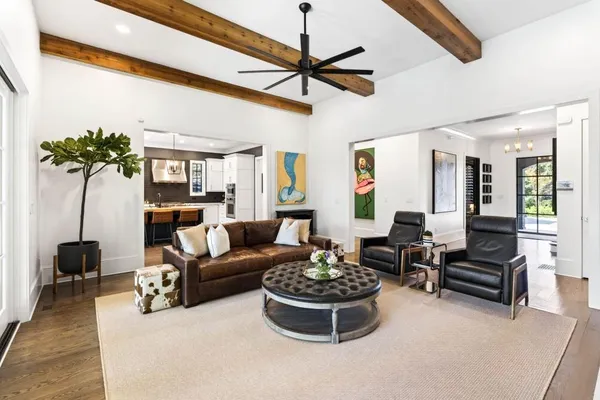 $2,350,000 | 4075 Peachtree Dunwoody Road, Atlanta, GA 30342