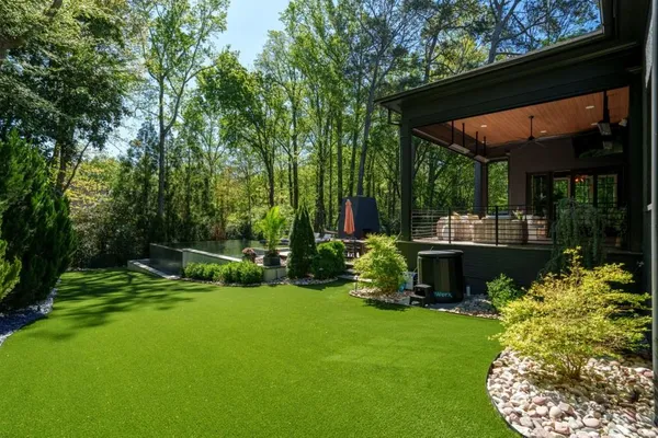 $2,350,000 | 4075 Peachtree Dunwoody Road, Atlanta, GA 30342