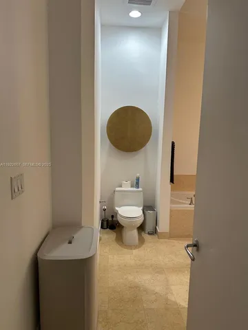 $2,900 | 19900 East Country Club Drive, Unit 114, Aventura, FL 33180