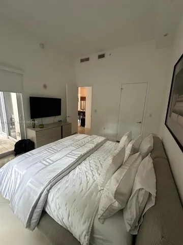 $2,900 | 19900 East Country Club Drive, Unit 114, Aventura, FL 33180